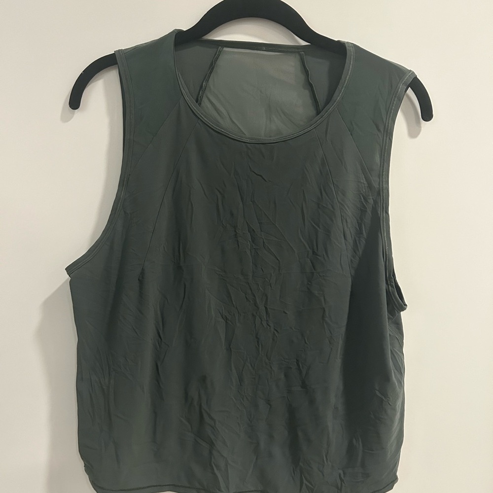 Lululemon Cropped Tank Top Pleated